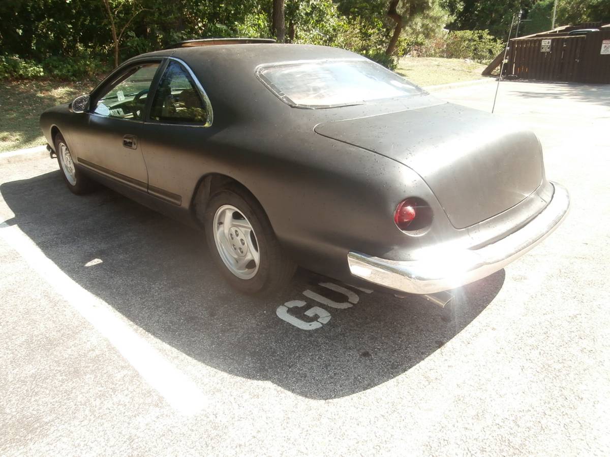 Lincoln-mark-viii-1995-black-7