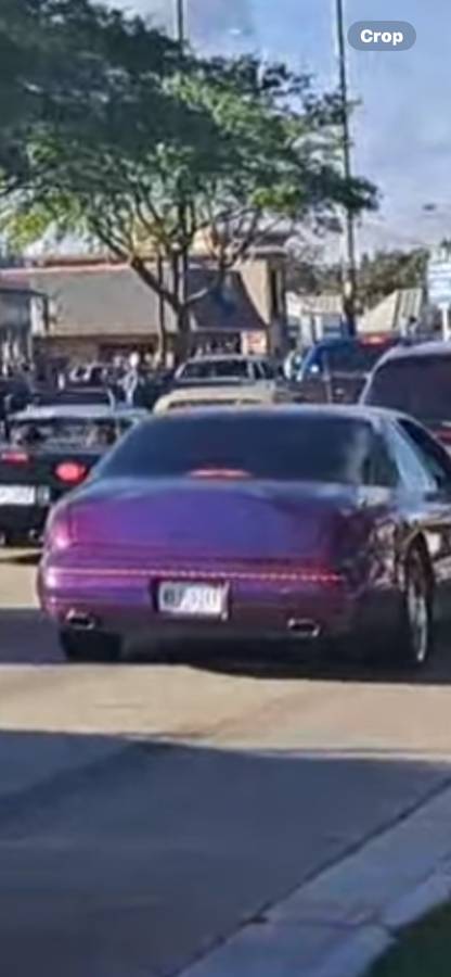 Lincoln-mark-viii-1995-purple-11