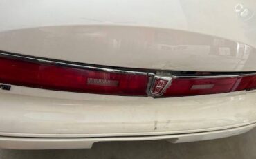 Lincoln-mark-viii-1995-white-7