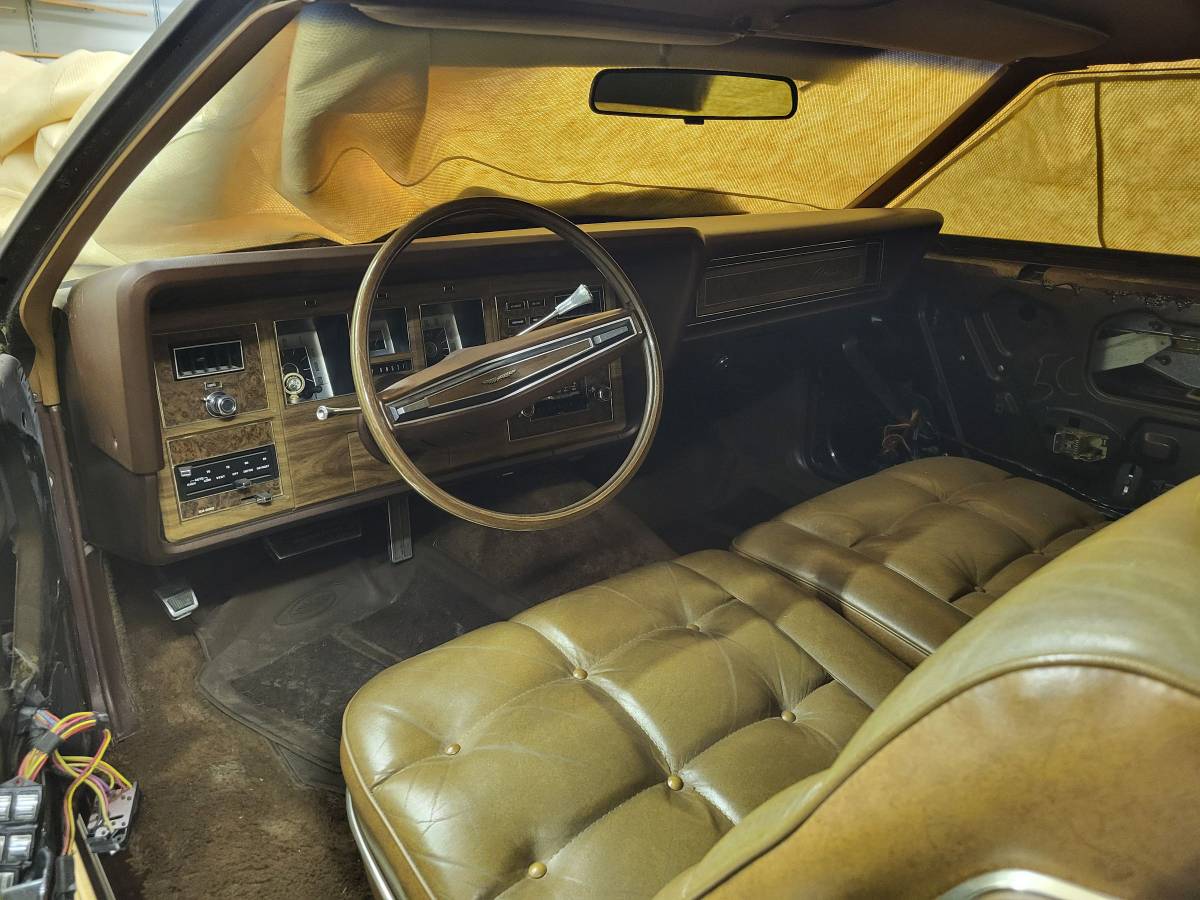 Lincoln-mk-iv-1972-brown-1