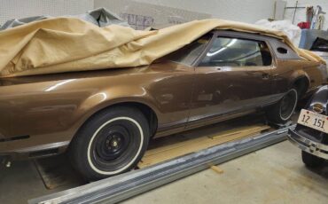 Lincoln-mk-iv-1972-brown