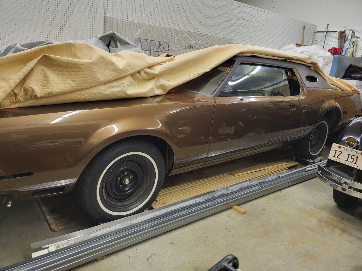 Lincoln-mk-iv-1972-brown