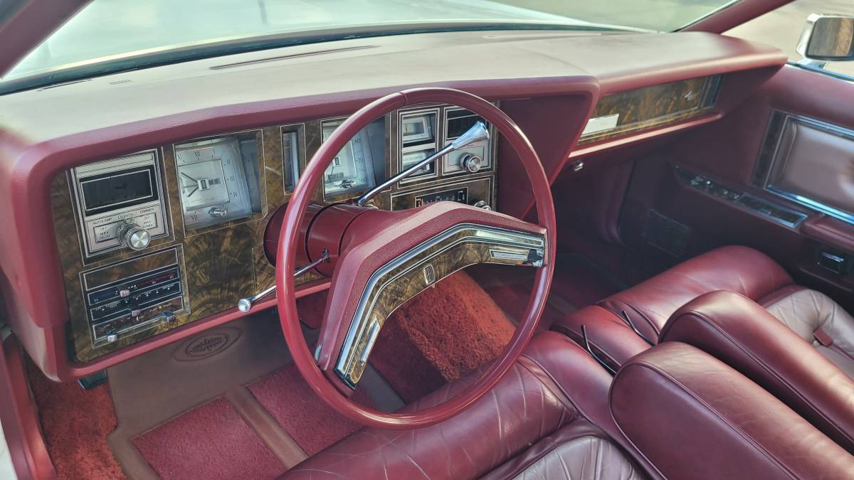 Lincoln-mk-v-1978-6