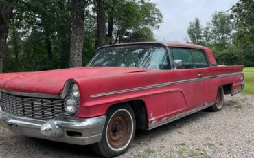 Lincoln-premiere-1960-red
