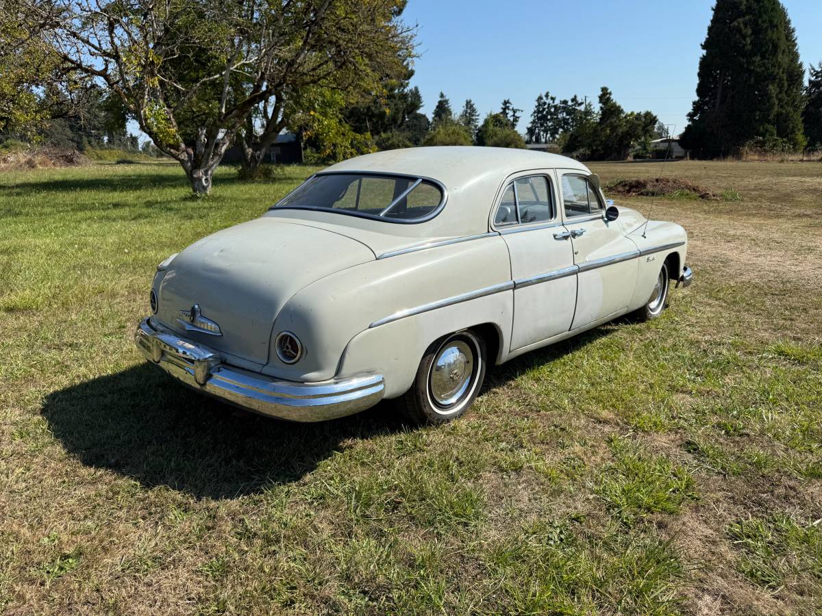 Lincoln-sport-sedan-1949-white-1