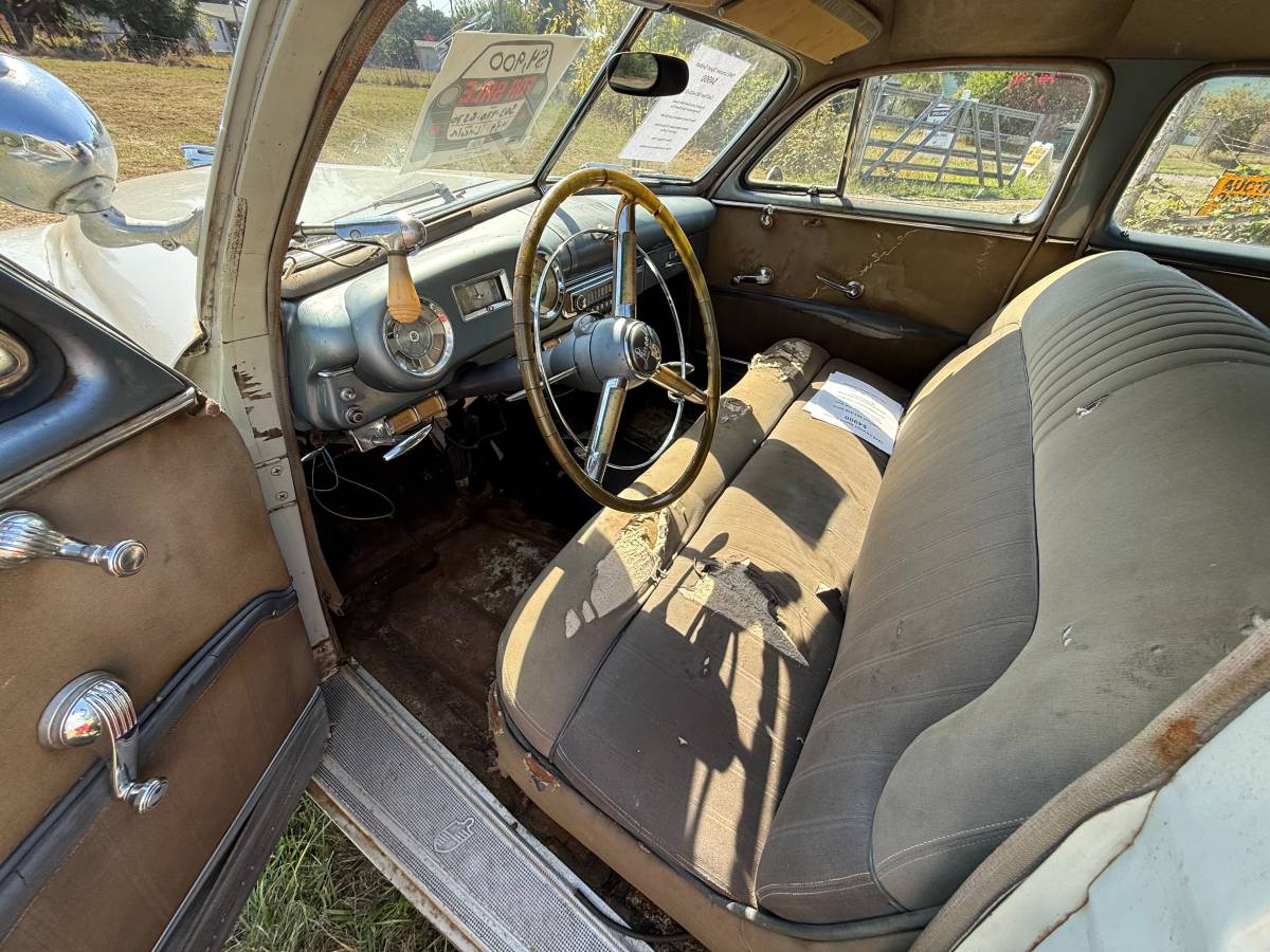 Lincoln-sport-sedan-1949-white-3