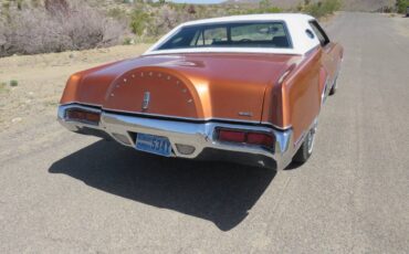 Lincoln-town-car-1972-orange-13