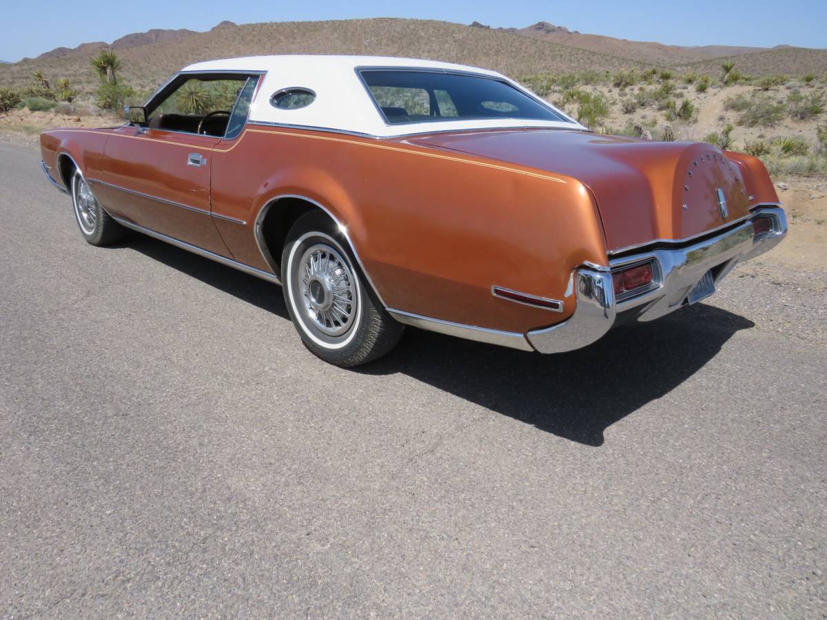 Lincoln-town-car-1972-orange-3