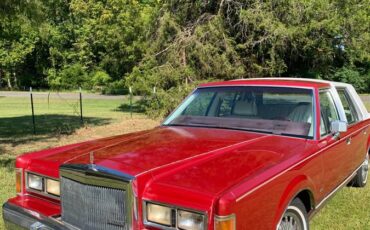 Lincoln-town-car-1989-red-4