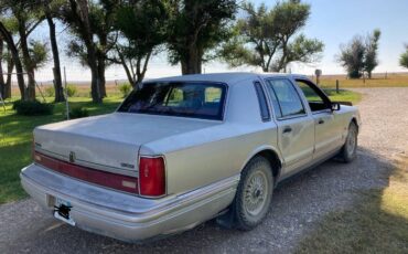 Lincoln-town-car-1991-grey-18
