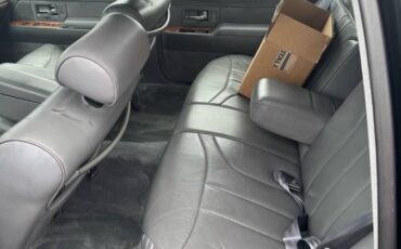 Lincoln-town-car-1993-black-5