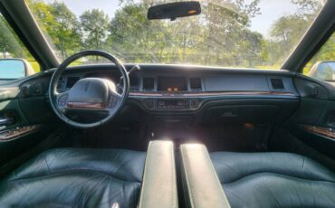 Lincoln-town-car-1995-silver-11
