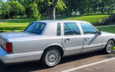 Lincoln-town-car-1995-silver-4