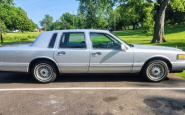 Lincoln-town-car-1995-silver-5