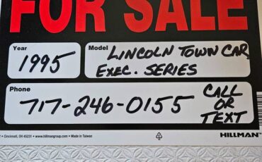 Lincoln-town-car-executive-1995-white-2