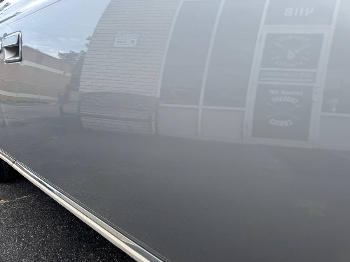 Lincoln-town-car-signature-1986-silver-8