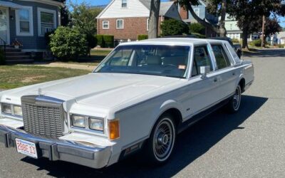 Lincoln town car signature 1989