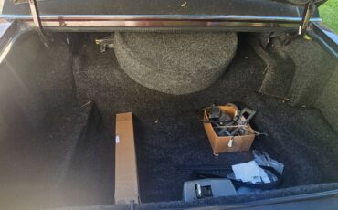 Lincoln-town-car-signature-limited-1988-custom-1