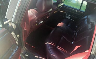 Lincoln-town-car-signature-limited-1988-custom