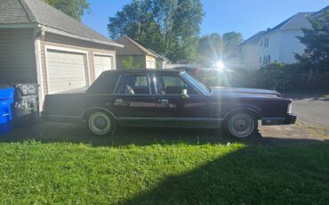 Lincoln-town-car-signature-limited-1988-custom-4