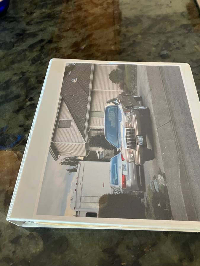 Lincoln-town-car-signature-tournament-edition-1993-1
