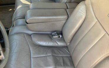 Lincoln-town-car-signature-tournament-edition-1993-7