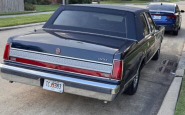 Lincoln-towncar-signature-series-1989-blue-3