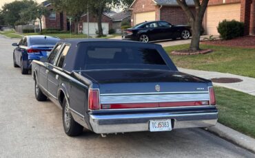 Lincoln-towncar-signature-series-1989-blue-6