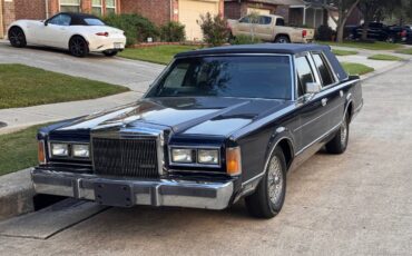 Lincoln-towncar-signature-series-1989-blue-8