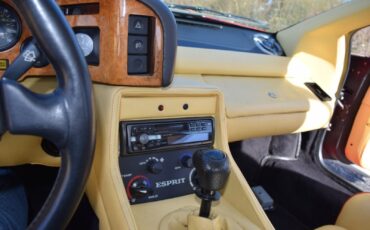 Lotus-Esprit-1989-Coupe-23