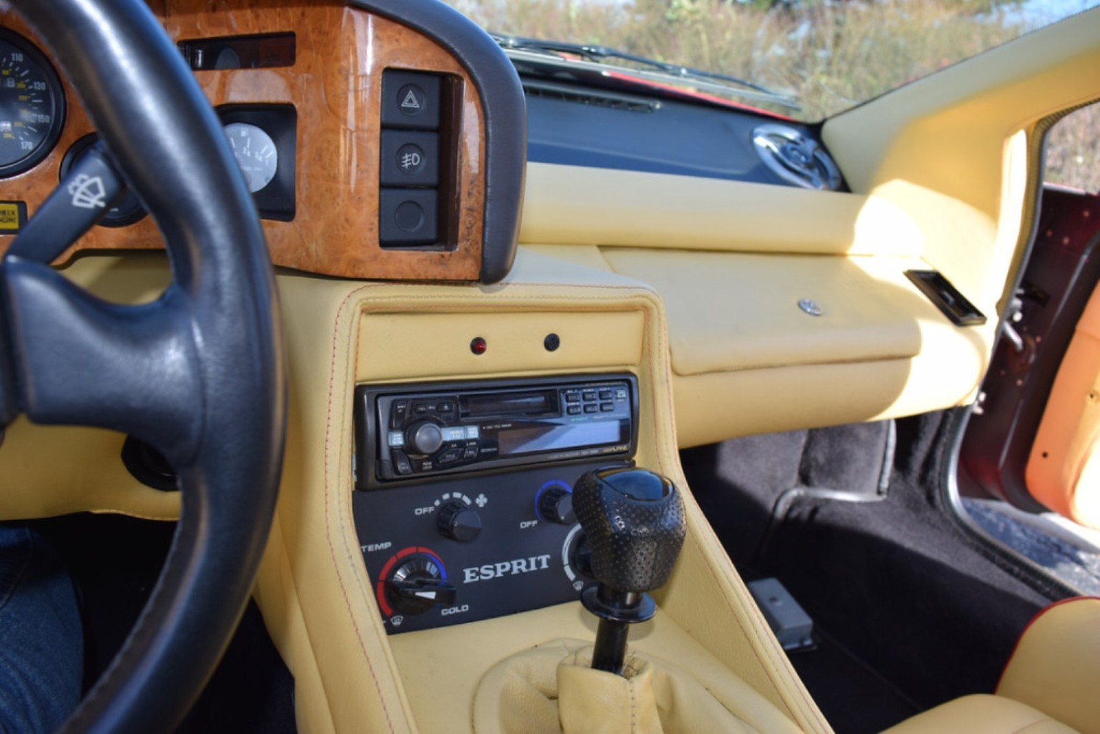 Lotus-Esprit-1989-Coupe-23