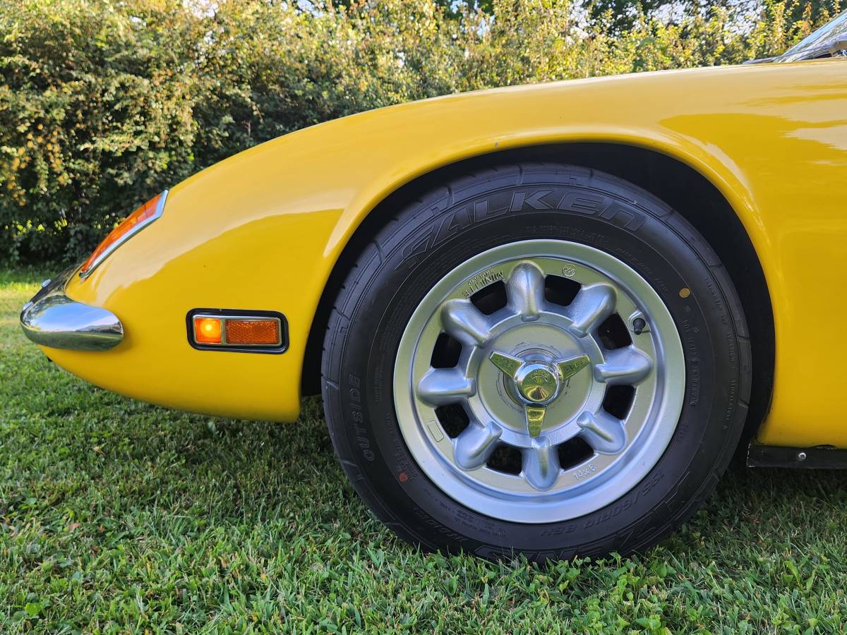Lotus-elan-2-s-1971-yellow-20