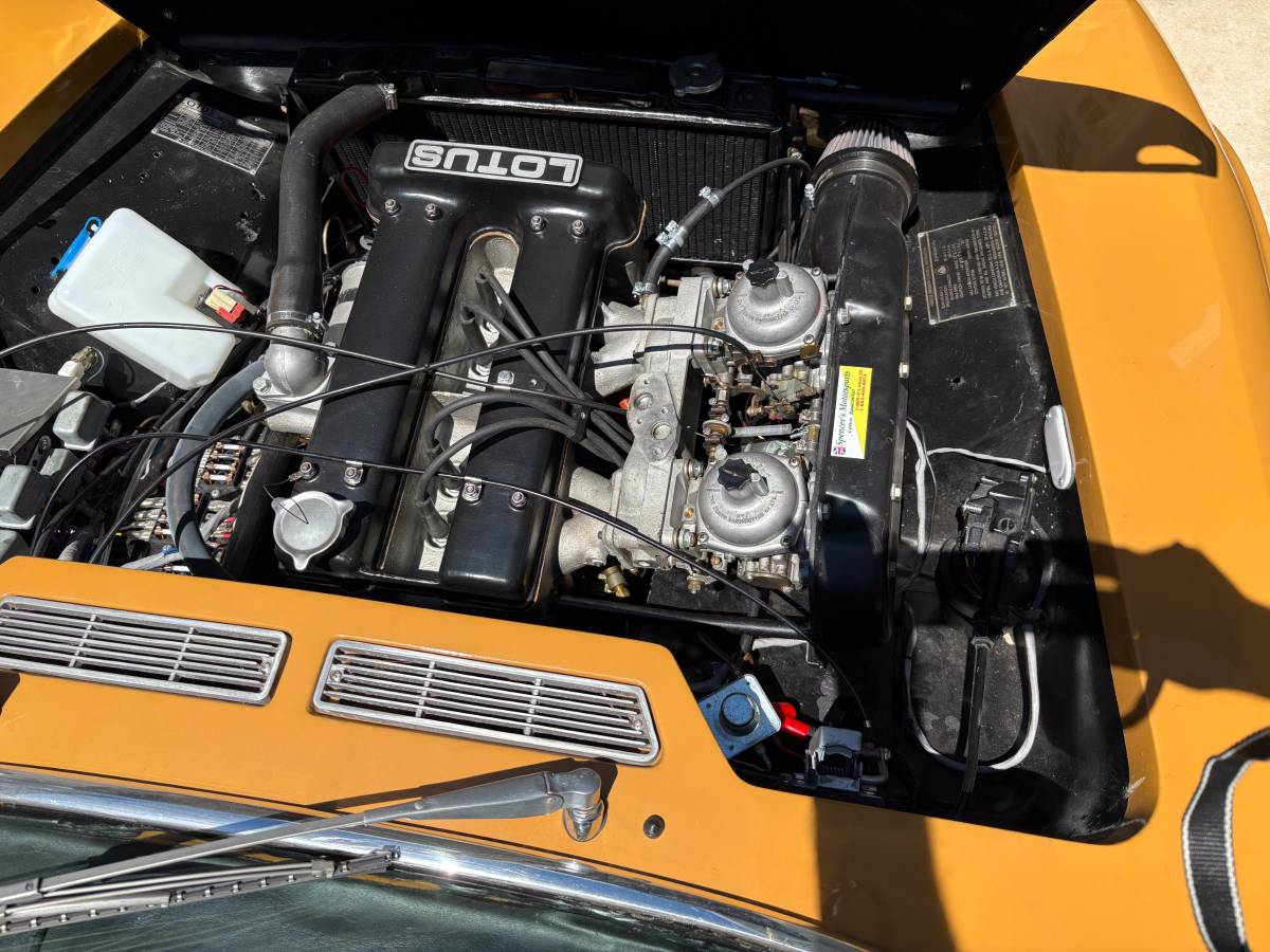 Lotus-elan-2s-1971-custom-10