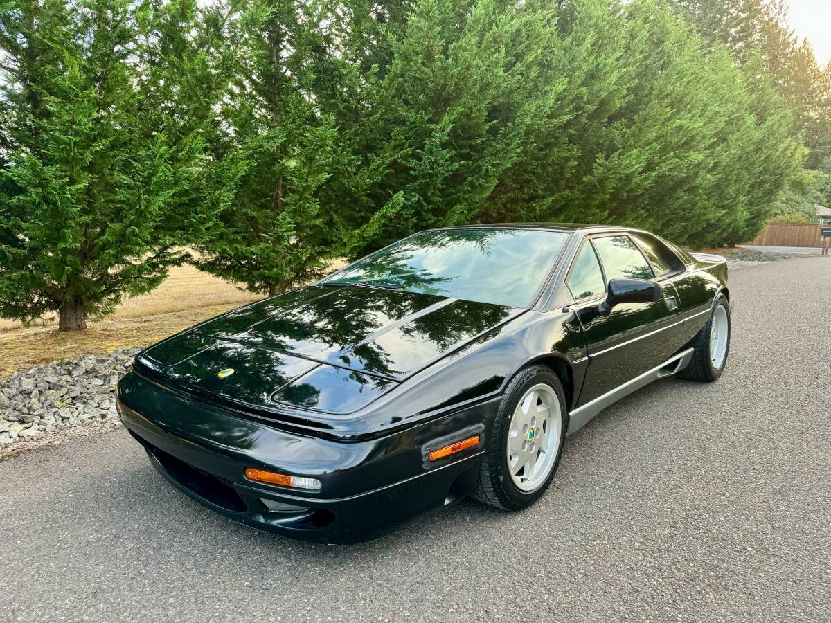 Lotus-esprit-se-1989-1