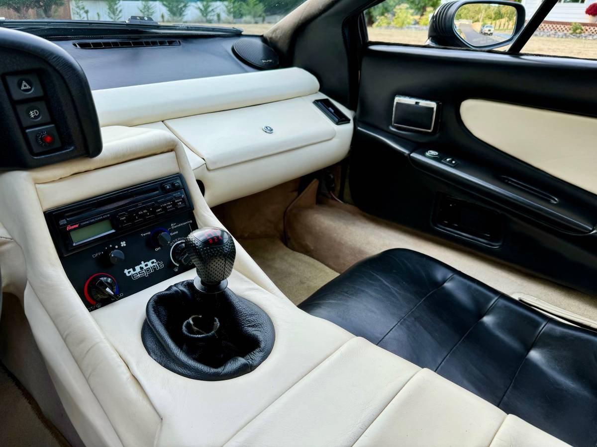 Lotus-esprit-se-1989-22