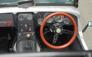 Lotus-super-7-caterham-1979-green-10