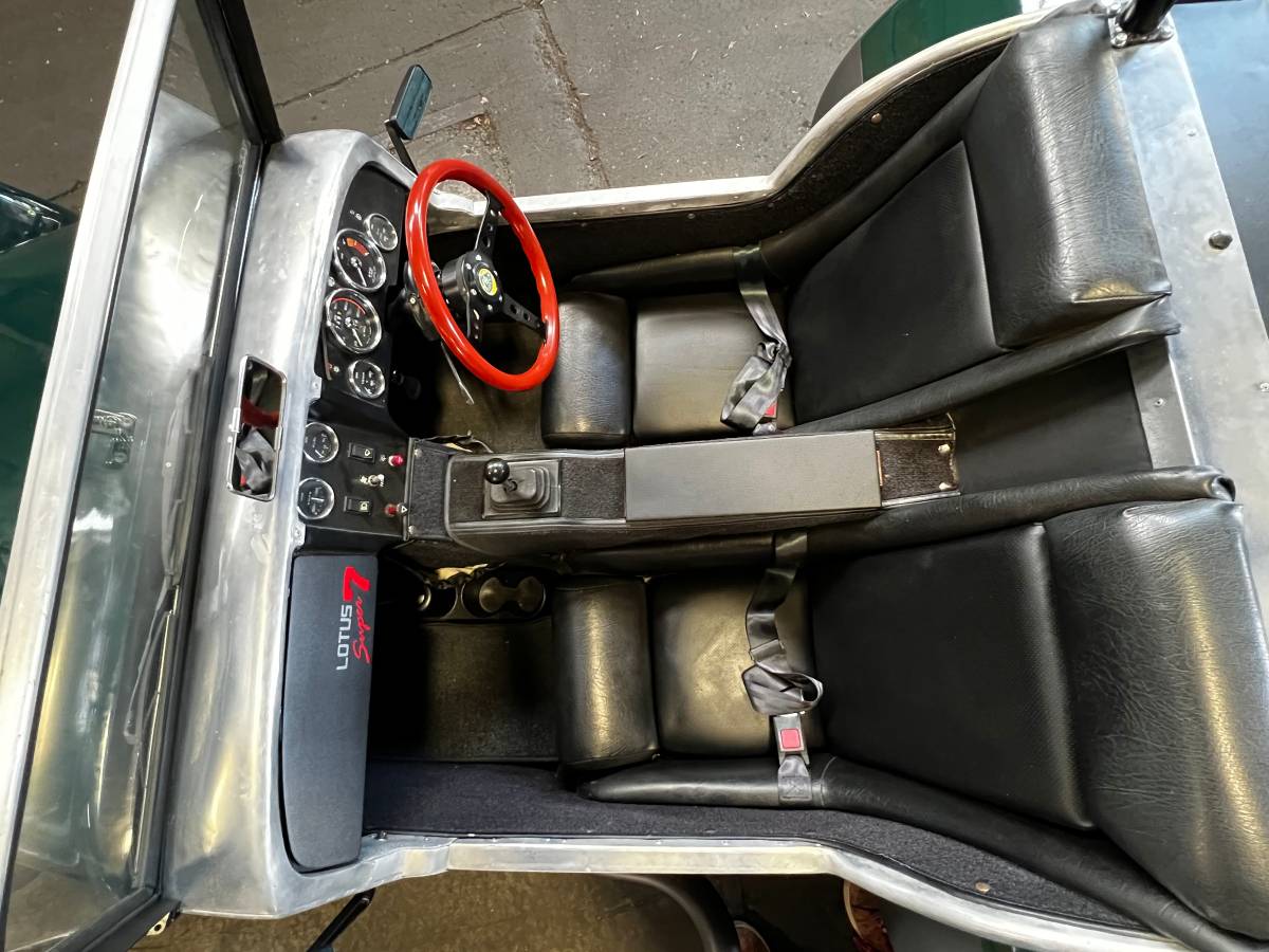 Lotus-super-7-caterham-1979-green-13