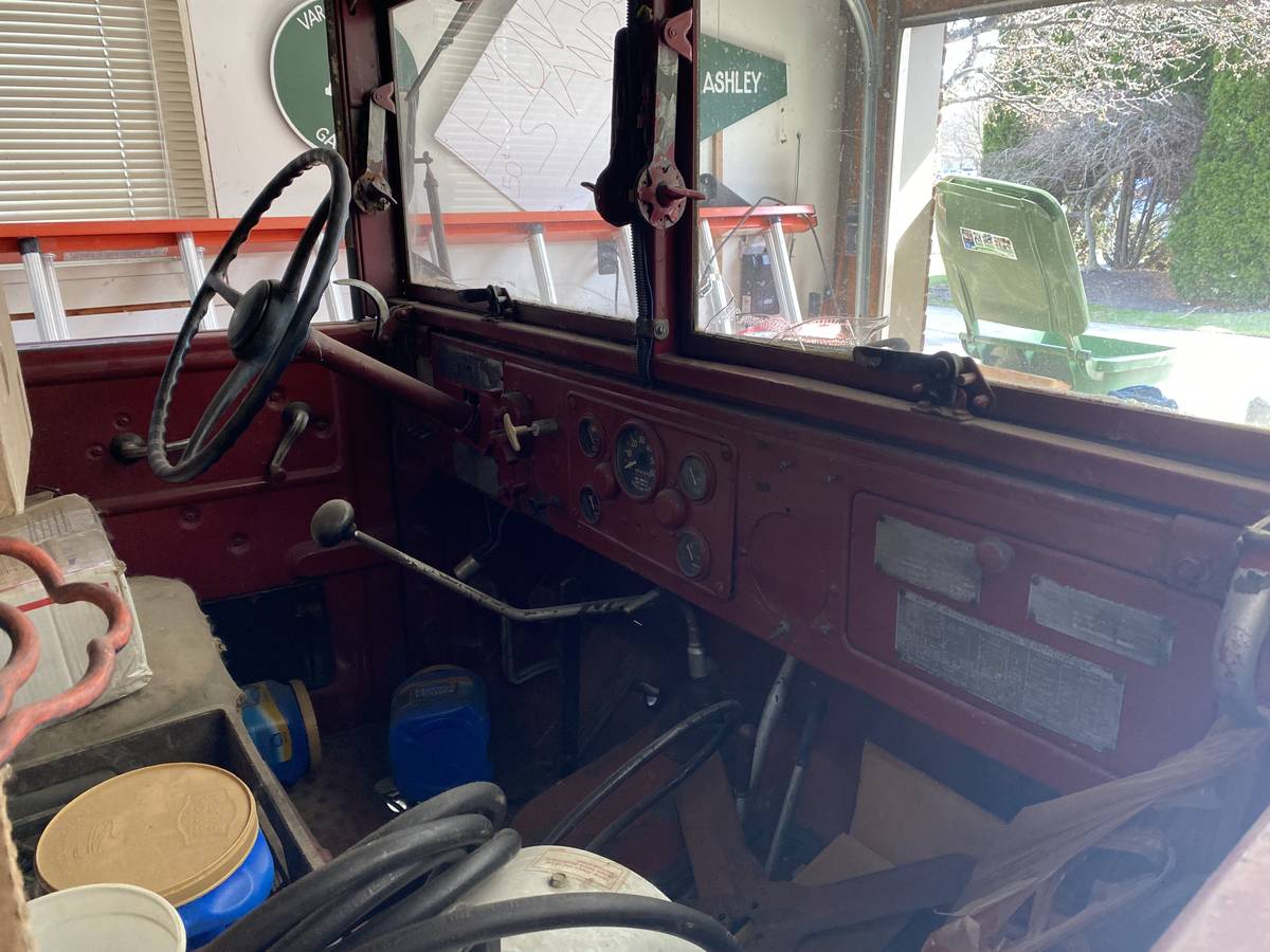 M37-military-vehicle-1953-red-15