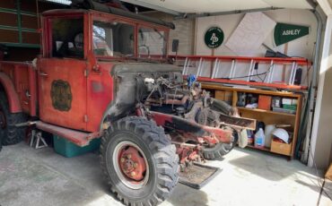 M37-military-vehicle-1953-red-7