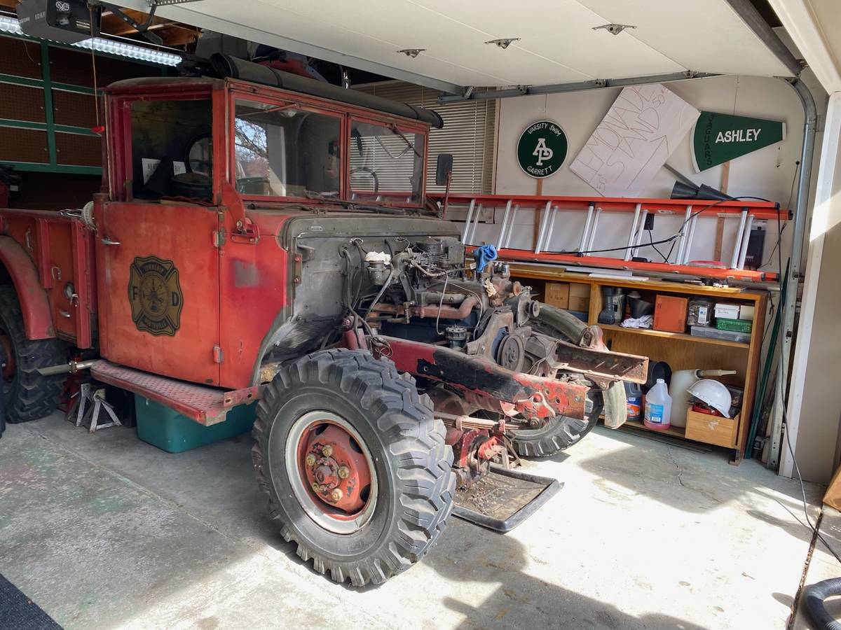 M37-military-vehicle-1953-red-7