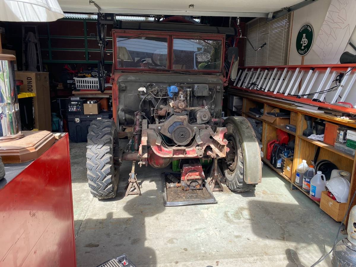 M37-military-vehicle-1953-red-9