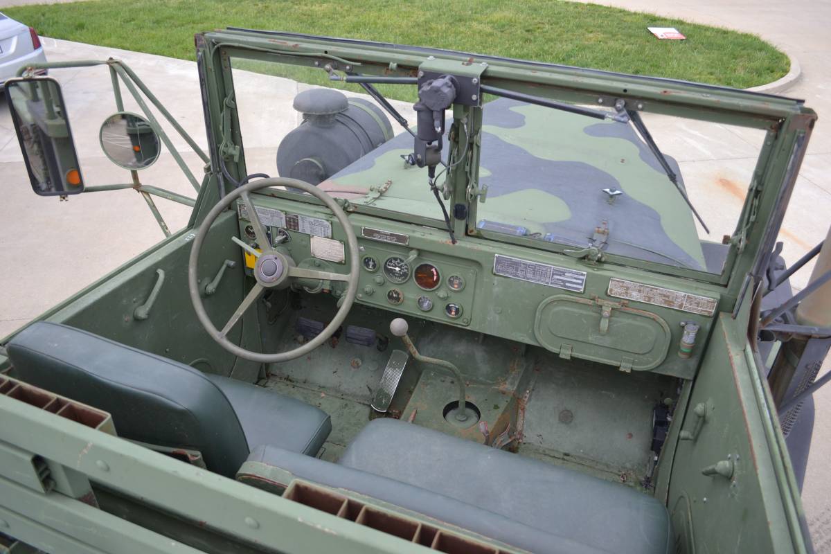 M813a-6x5-diesel-1982-green-18