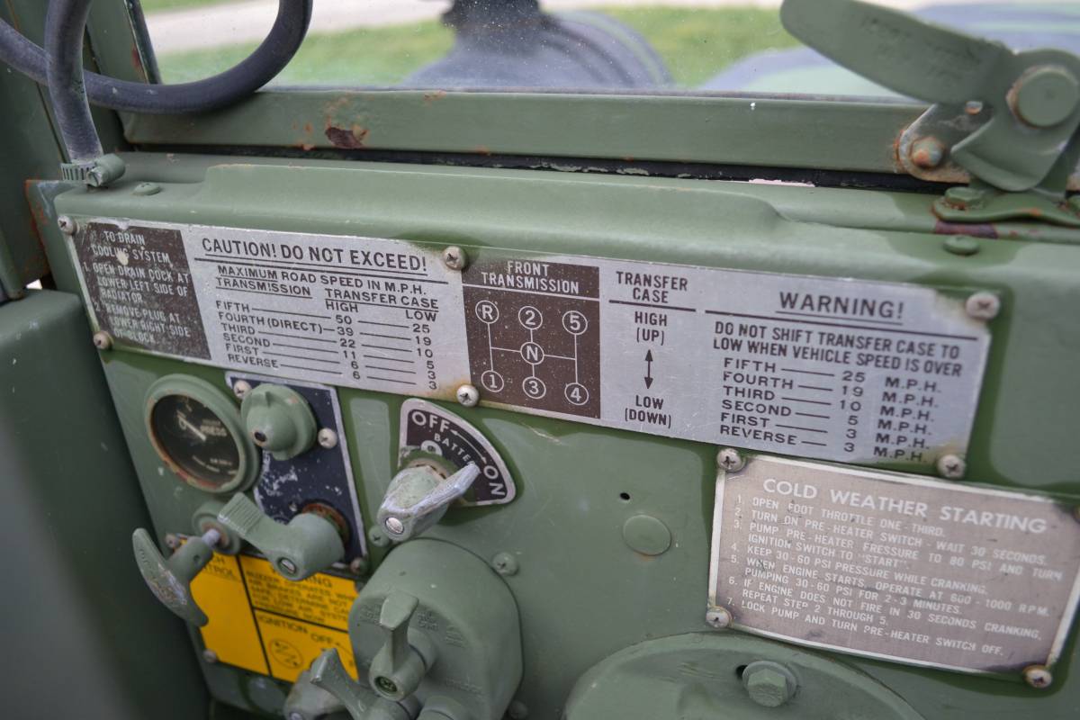 M813a-6x5-diesel-1982-green-20