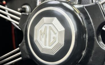 MG-MGA-1962-Convertible-21