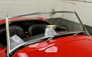 MG-MGA-1962-Convertible-6