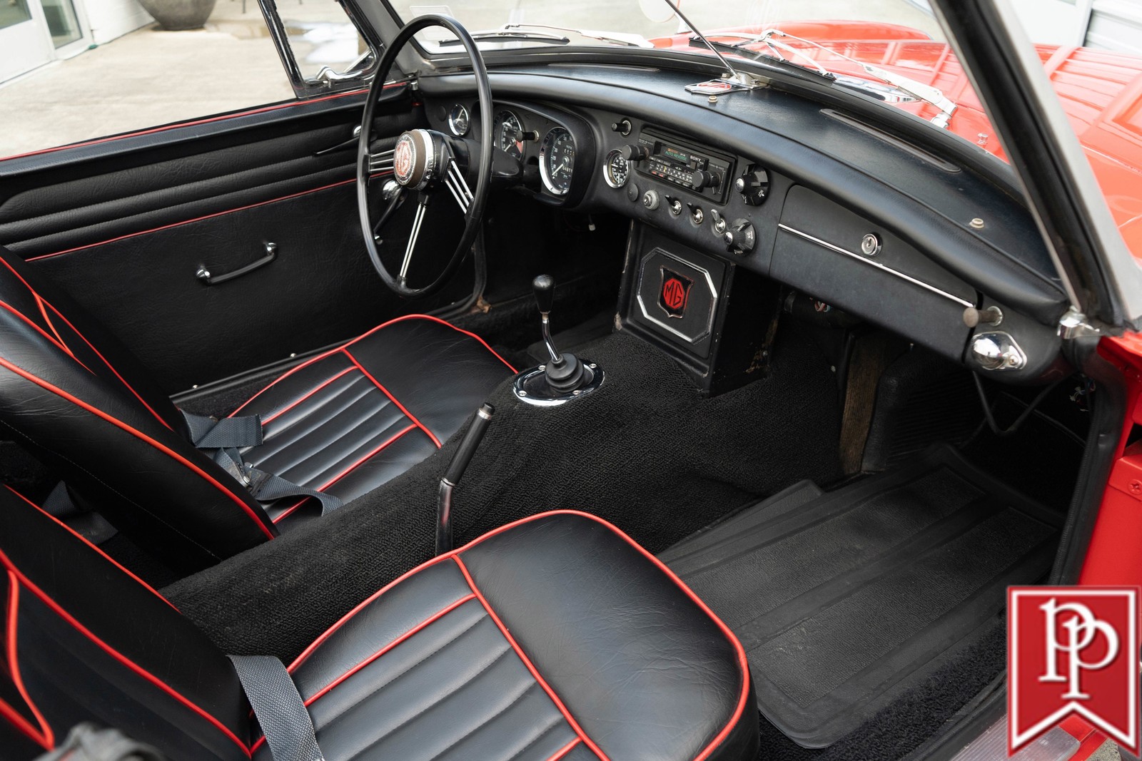 MG-MGB-1965-Roadster-18
