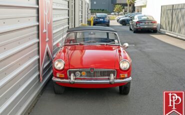 MG-MGB-1965-Roadster-25