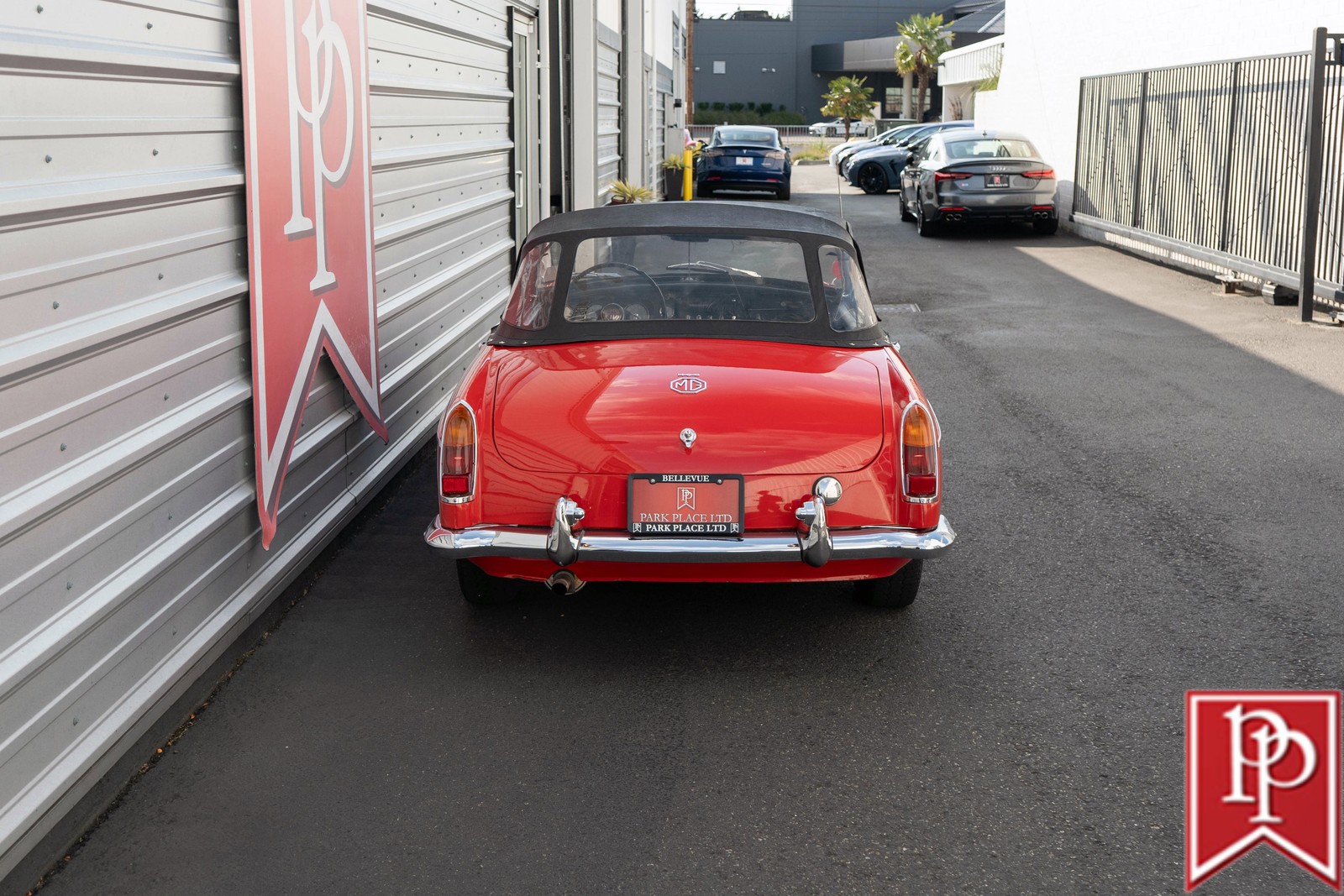 MG-MGB-1965-Roadster-28