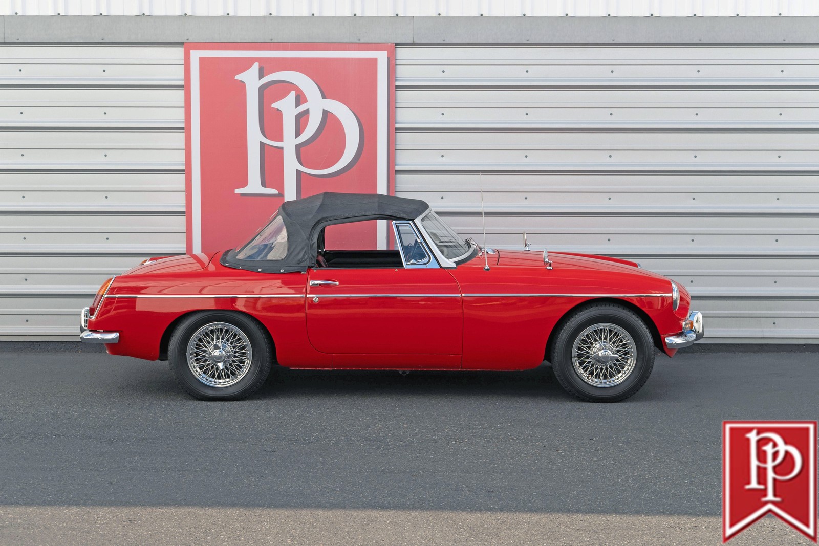 MG-MGB-1965-Roadster-30