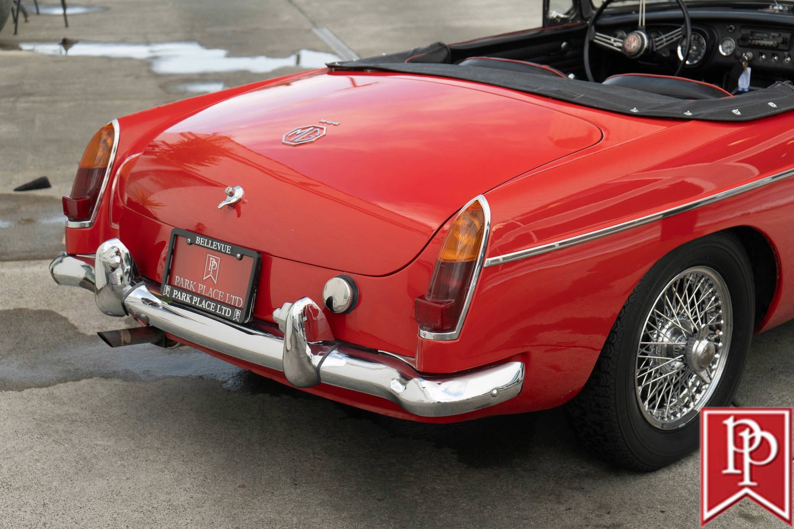 MG-MGB-1965-Roadster-4